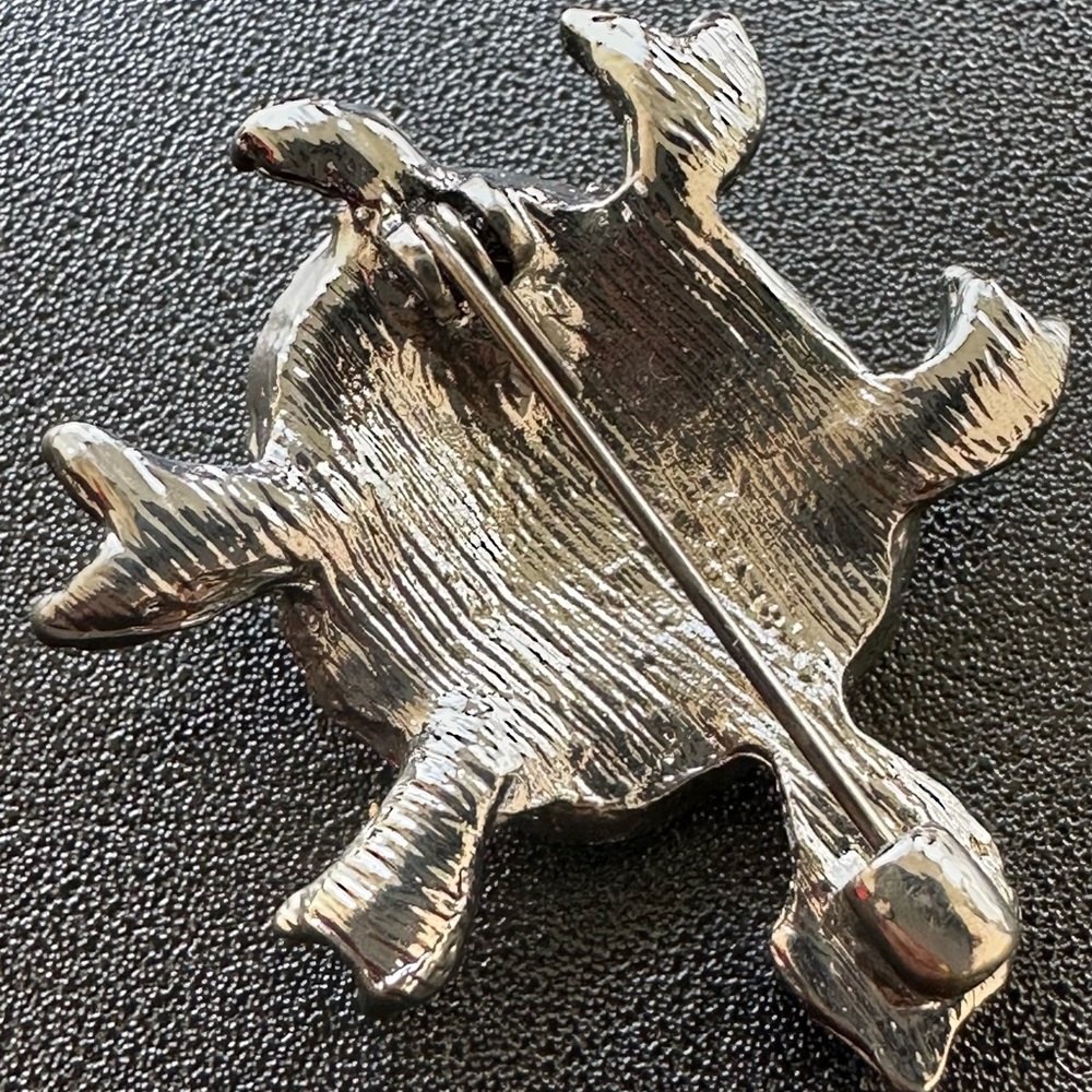 Green and Silver Turtle Brooch - Picture 4 of 4